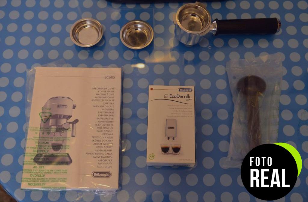 cafetera-delonghi-espresso-ec685-w-foto-2