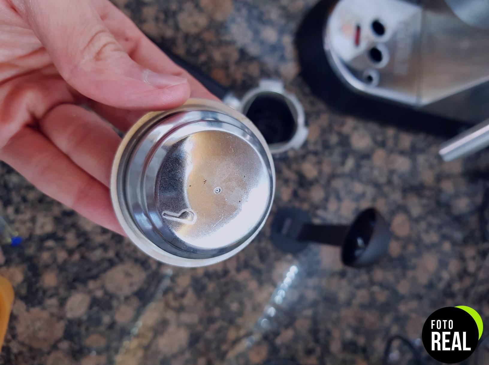 cafetera-delonghi-espresso-ec685-w-foto-3