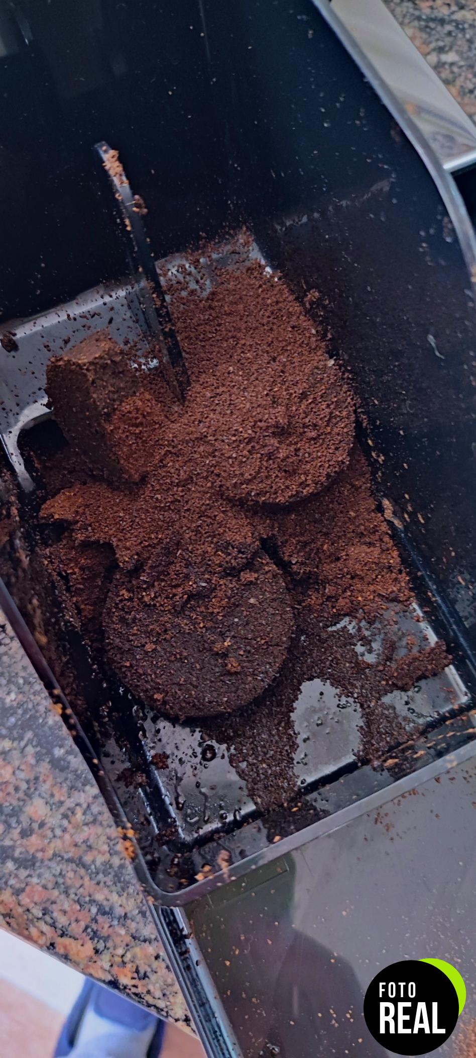 cafetera-delonghi-magnifica-ecam230-4-bebidas-foto-1