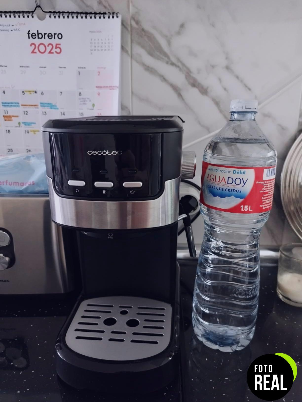 cecotec-cafetera-espresso-20-pro-foto-2