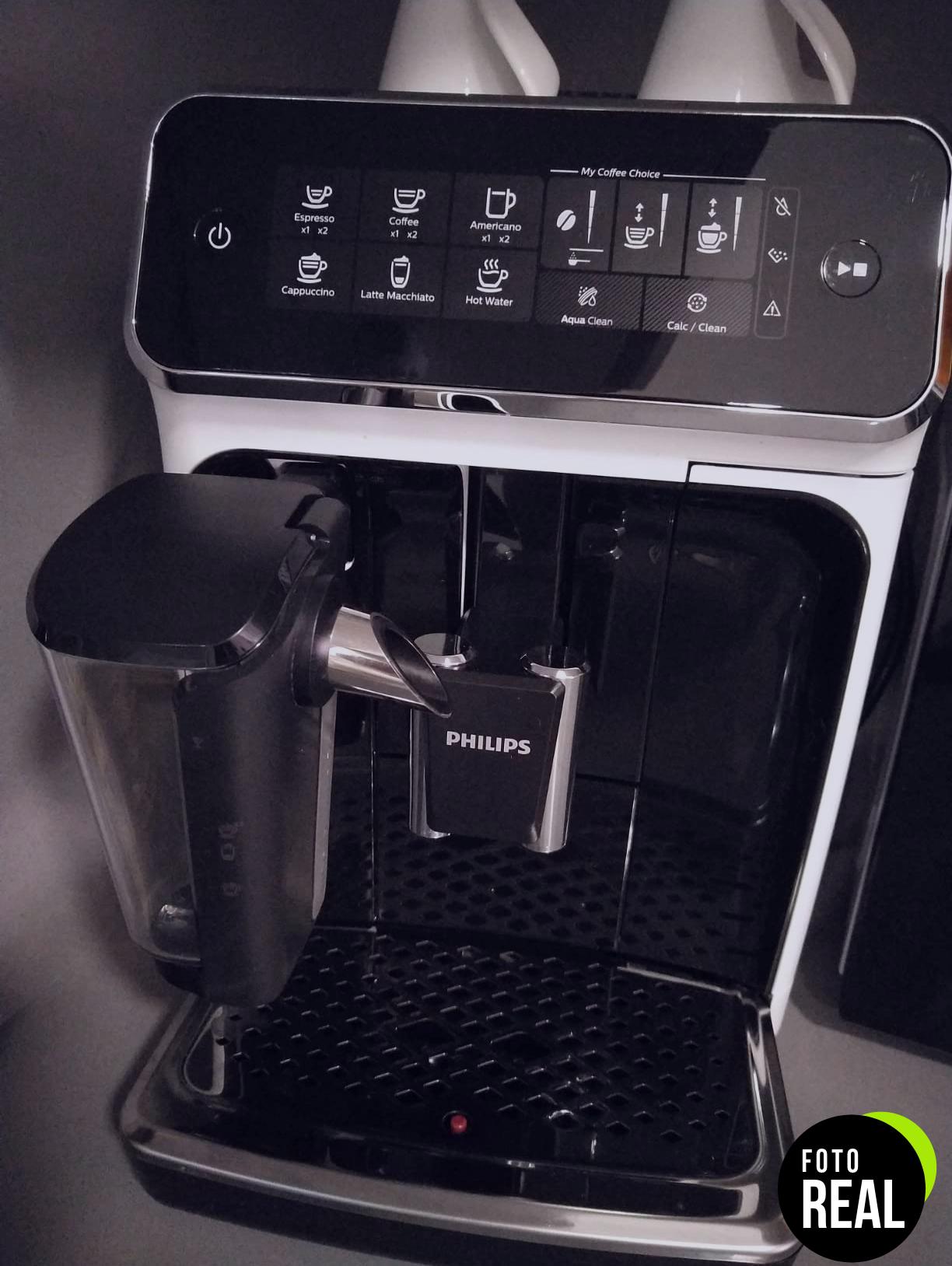 philips-cafetera-superautomatica-lattego-ep3243-5-variedades-foto-1